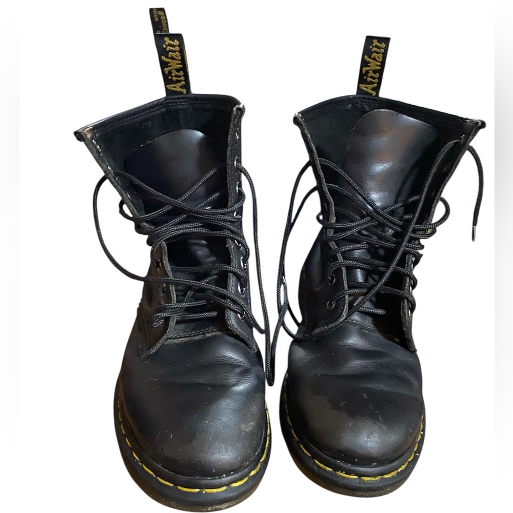 Dr Martens Docs 1460 Combat Boots Pascal Leather Women’s US Size 8 Black 16 Eye